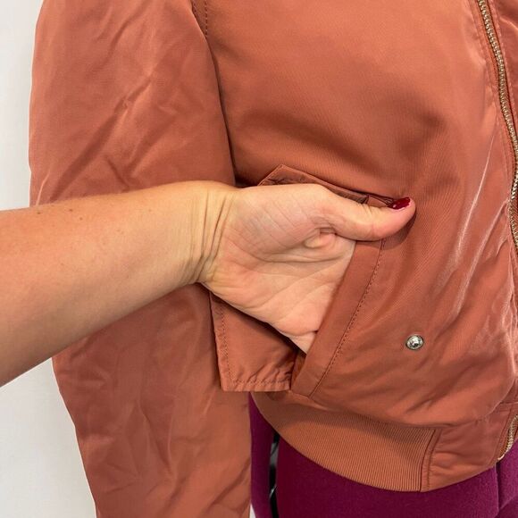 WILFRED FREE Aritzia Crop Aviator Bomber Jacket in Cognac XS Puff Fall Jacket - Picture 10 of 14